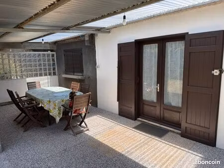 loue maison à l'entre-deux