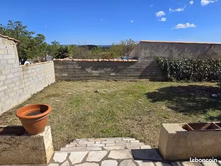 bien rare à moussan   plain-pied  terrain 443 m²  garage 34 m²  dpe c. à 6 minutes de narb