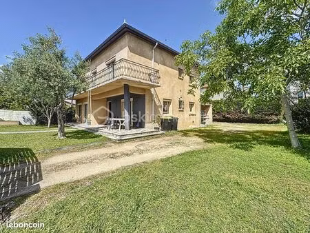 maison 5 pièces 170 m²