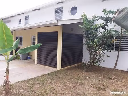 villa 4 pièces 100 m²