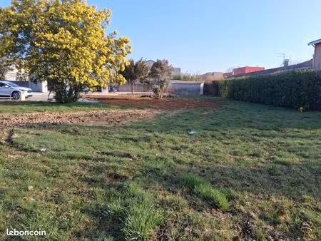 terrain 628 m² valence