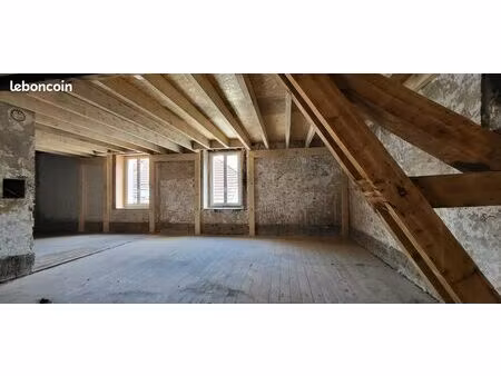appartement de 135 m2 place saint pierre