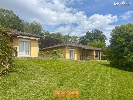 immeuble 8 pièces 135 m²