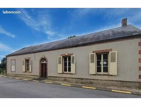 immeuble 354 m² cloyes les trois rivieres