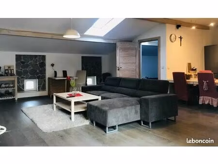 jolie f2 + terrasse + grande garage