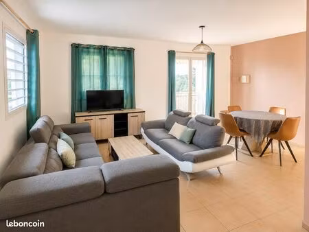 sous-location t2 st-paul centre de mi-juillet à mi-septembre