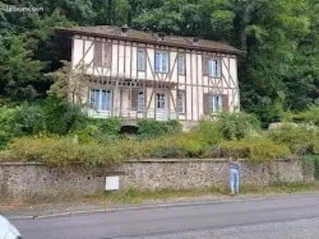 maison à colombages 90m² 1 hectare de forêt