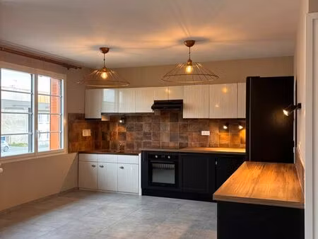 à louer – maison rénovée 84 m² avec jardin à gouzon