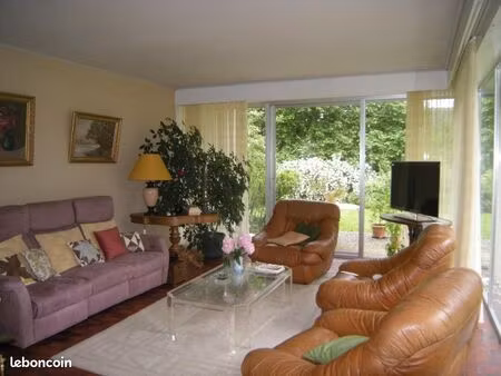 villa 7 pièces 132 m²