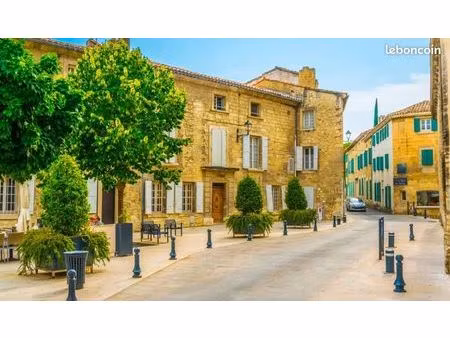 terrain 350 m² villeuneuve les avignon