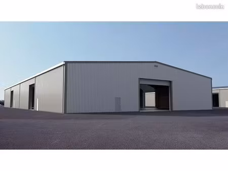 ste marie entrepôt 900m²