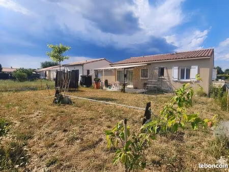 maison récente - 91 m² - 5 pièces - 454m² terrain