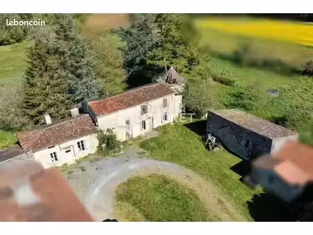 propriété 241 m² le douhet