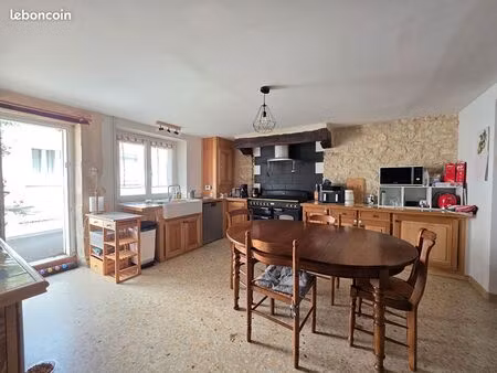 maison de ville 4 pièces 146 m²