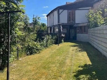 maison 6 pièces 213 m²