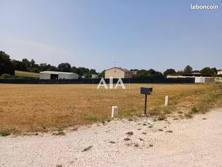terrain 2320 m² barro