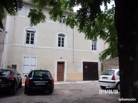 a louer a l'annee appt f2 - lodeve