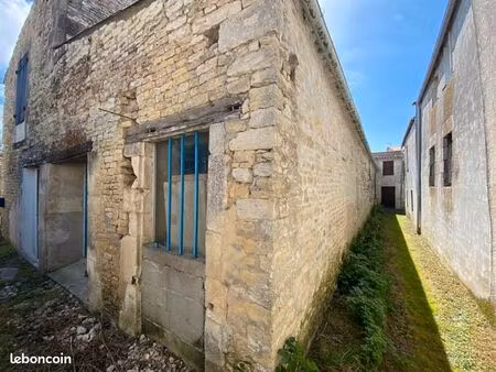 maison 2 pièces 135 m²