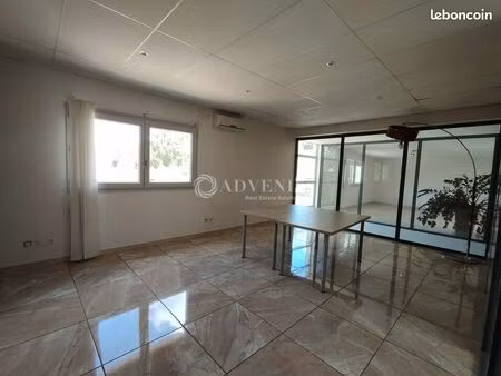 bureau 25 m²