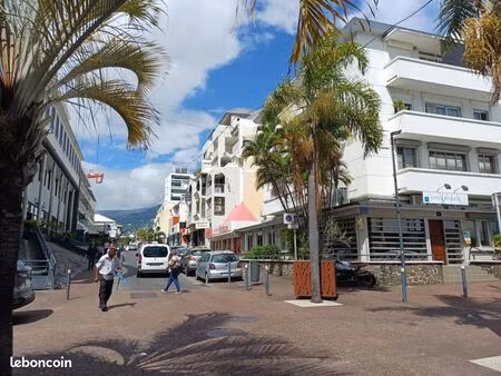 bureaux 305 m²