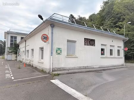 local 1044 m² besancon