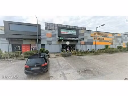 local commercial 568 m² miserey salines