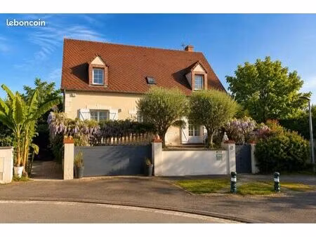 superbe maison familiale de 195 m² aux portes de chartres – entre confort  nature  commodi