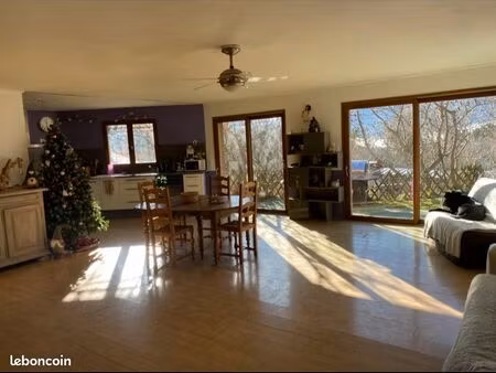 maison avec dépendances