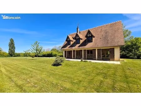 villa 6 pièces 151 m²