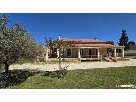villa 4 pièces 100 m²
