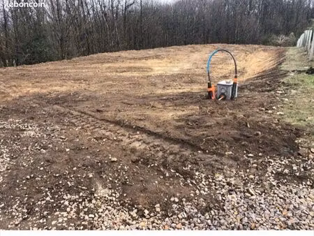 terrain 1640m2 favars