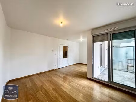appartement 1 pièce 33 m²