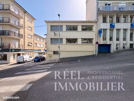 bureaux 255 m² auch