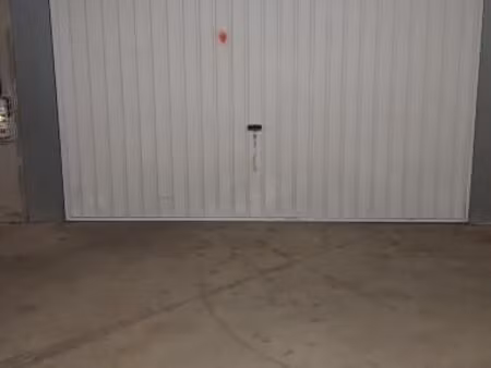 garage/box 14 m² bruz