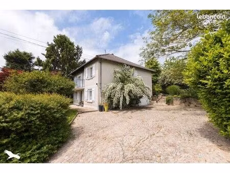 maison 6 pièces 126 m²