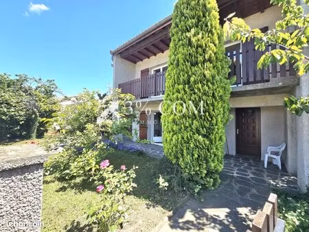 maison 8 pièces 184 m²