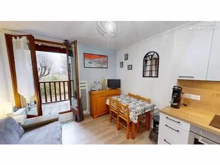 ? appartement studio cabine rénové avec balcon parking et cellier– bagnères-de-luchon