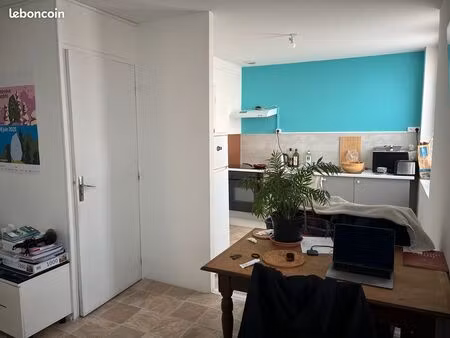 f2 studio coeur de ville  parking