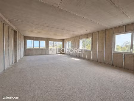 local commercial 71 m² baraqueville