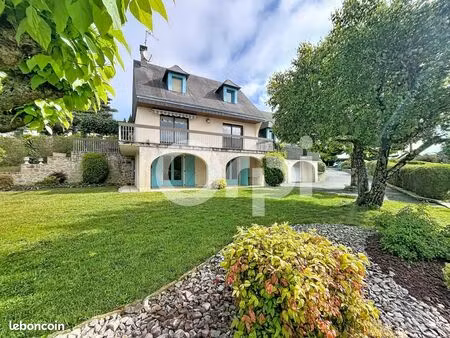 maison 6 pièces 174 m²