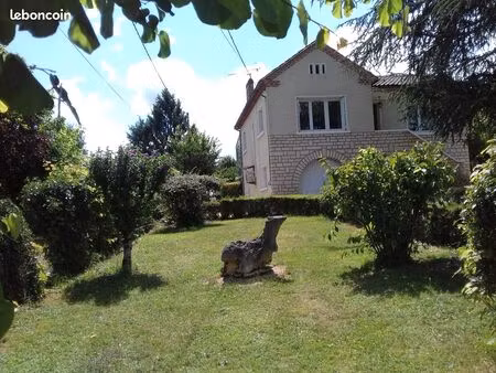 maison vue sur etang