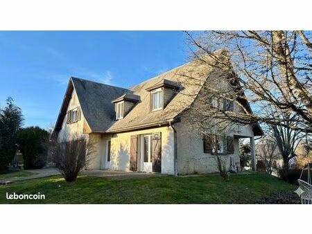 grande maison familiale rénovée – 180m² – proche écoles