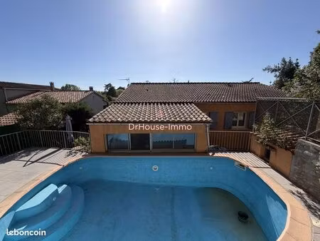 propriété 6 pièces 136 m²