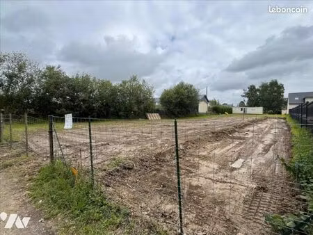 terrain 583 m² la boussac