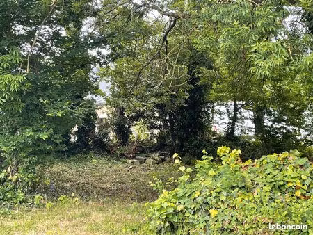 vends terrain arboré plouhinec