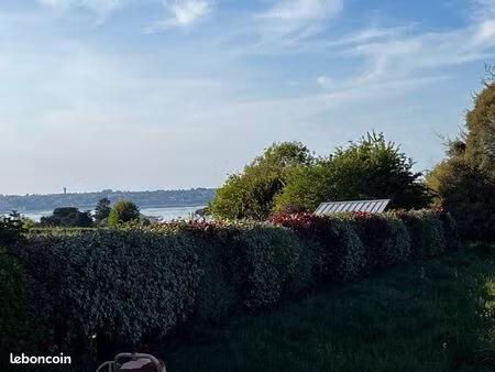 terrain constructible dans une impasse  viabilisé  tout à l’égout
