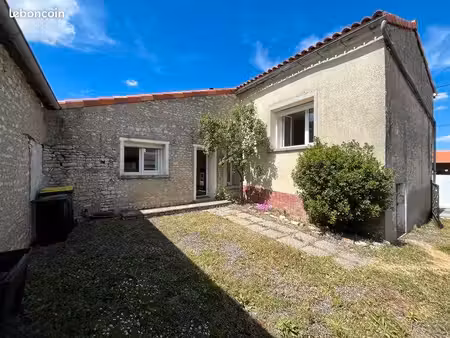maison 2 pièces 53 m²