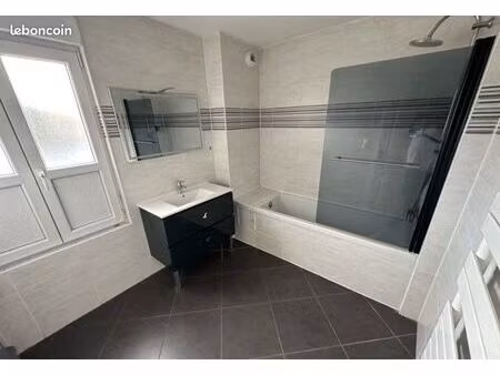 bel appartement duplex proche de toutes commodités