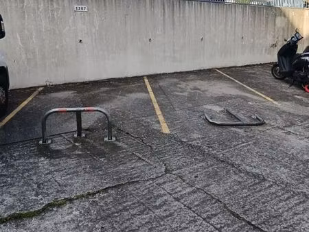 place de parking aérienne