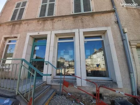 local commercial 240 m²